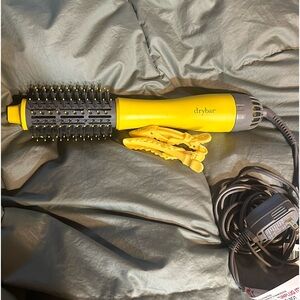 Drybar drying brush and hair clips (2)